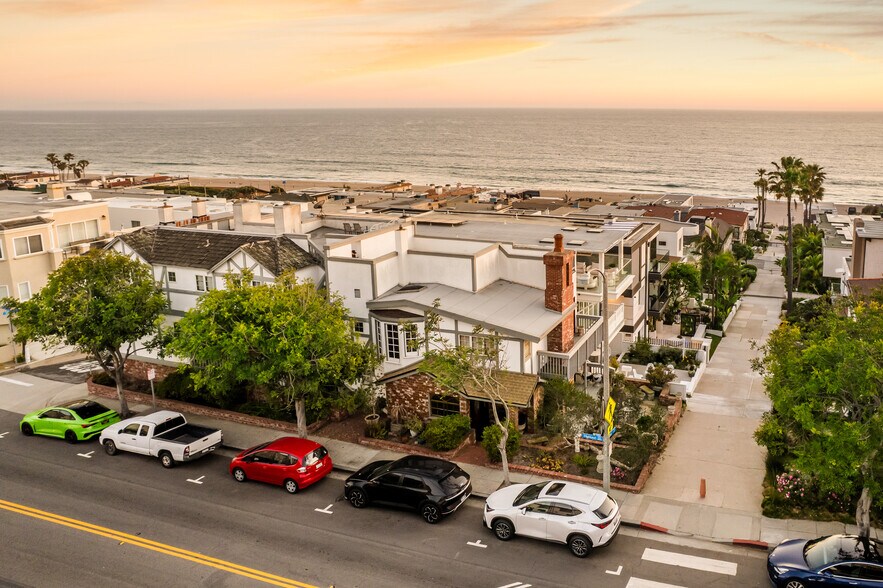 More Photos Of 232 29th St, Manhattan Beach Multifamily For Sale
