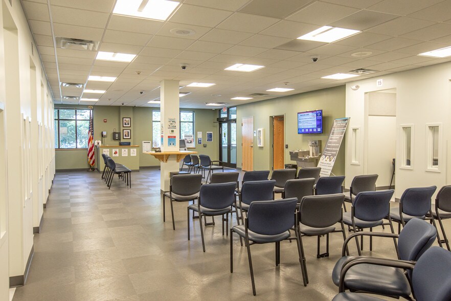 More Photos Of 550 Forest Ave, Portland Office For Lease