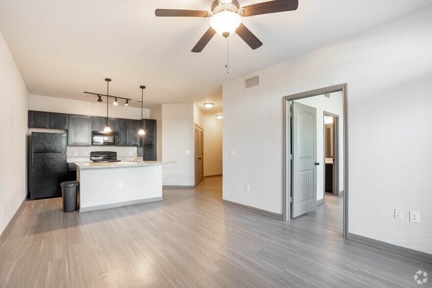 More Photos Of 5751 Greenhouse Rd, Katy Apartments For Lease