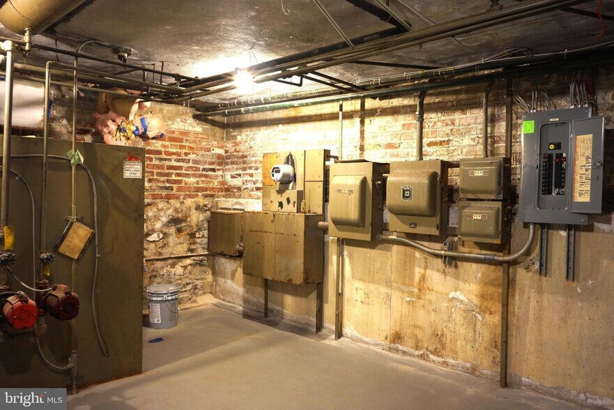 More Photos Of 2810-2812 N Broad St, Philadelphia Office Residential For Sale
