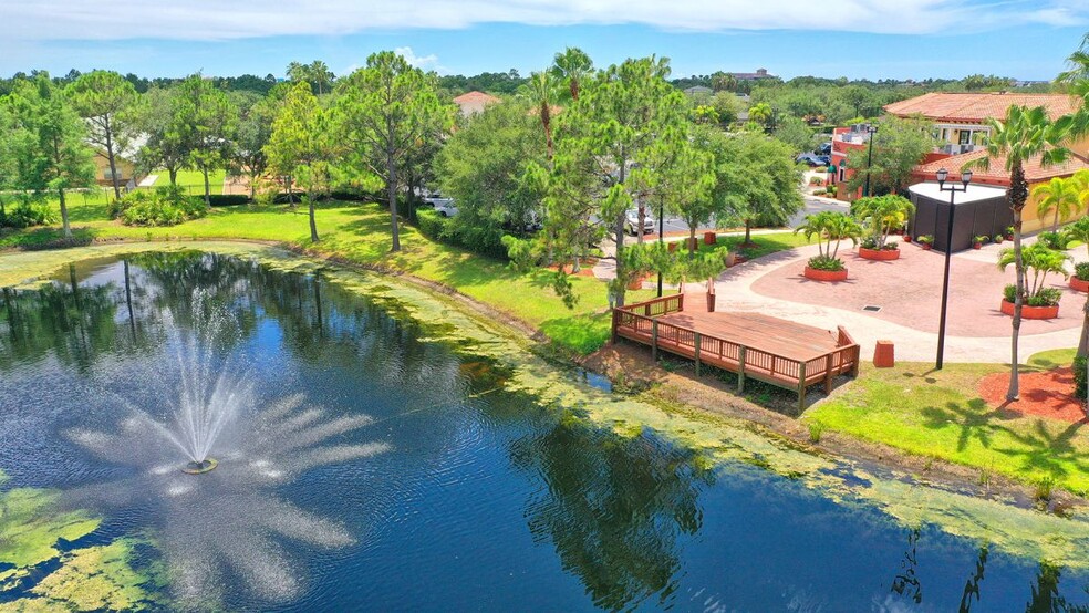 More Photos Of 8215 Natures Way, Lakewood Ranch Storefront For Lease