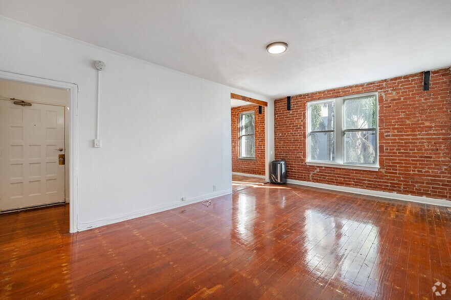 More Photos Of 1843 N Cherokee Ave, Los Angeles Apartments For Sale