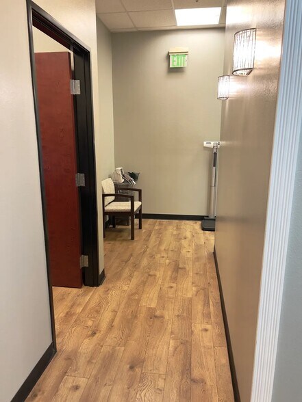 More Photos Of 20325 N 51st Ave, Glendale Medical For Lease
