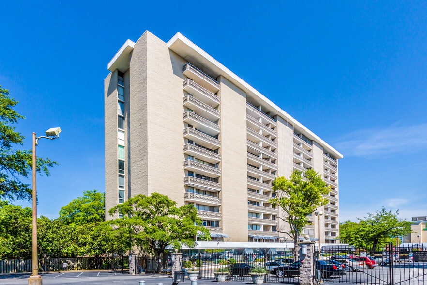 More Photos Of 700 E 9th St, Little Rock Office Residential For Sale