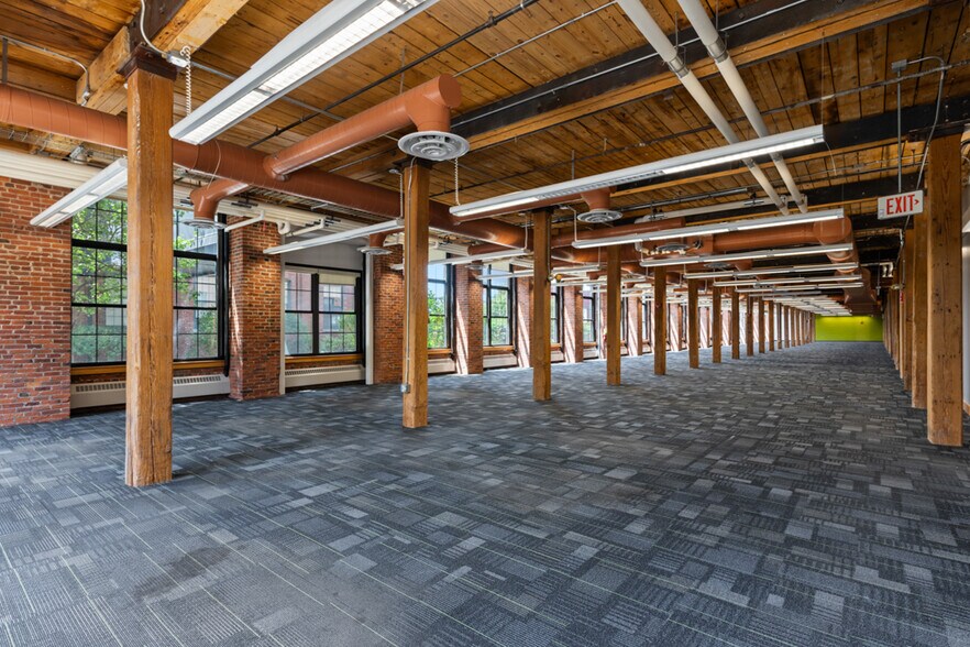 More Photos Of 140 Mill St, Lewiston Office Residential For Sale