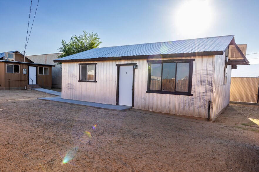 More Photos Of 6618 Inyokern Rd, Inyokern Office For Sale