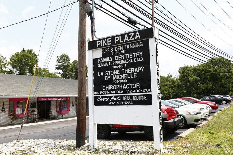 More Photos Of 7350-7362 Steubenville Pike, Oakdale Storefront Retail Office For Lease