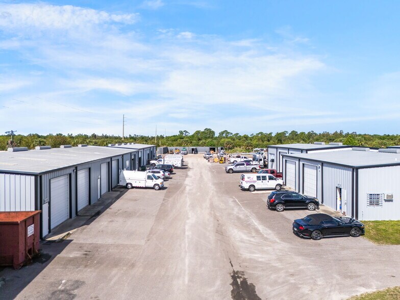 More Photos Of 6469 Florida St, Punta Gorda Warehouse For Lease