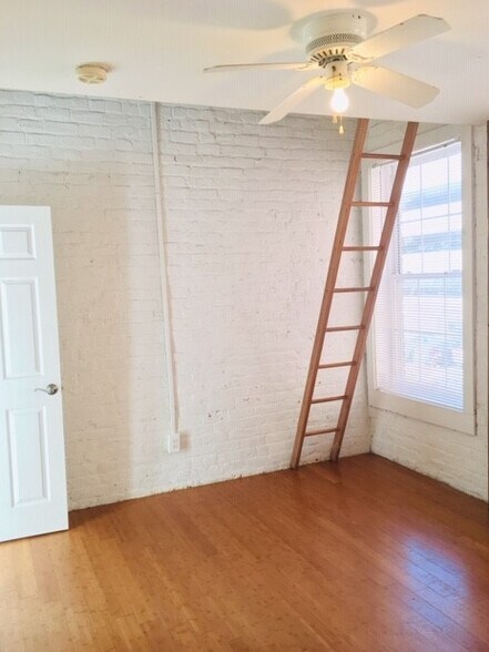 More Photos Of 14 S 15th St, Richmond Storefront Retail Residential For Sale