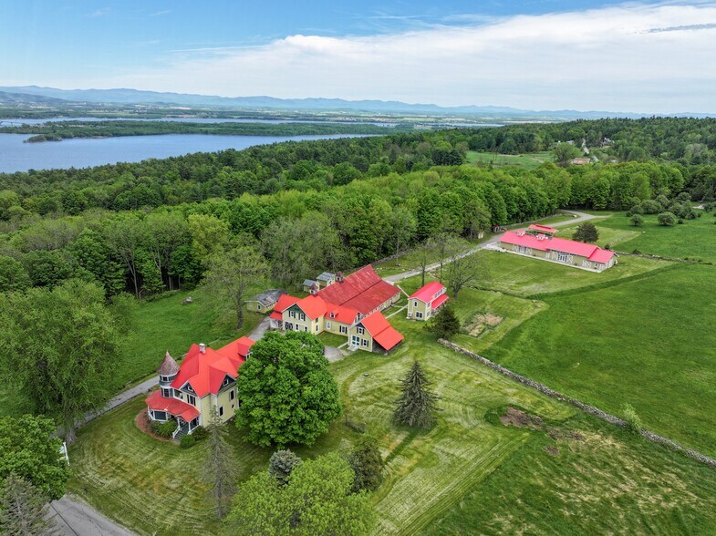 Primary Photo Of 284 Edgemont Rd, Moriah Hospitality For Sale