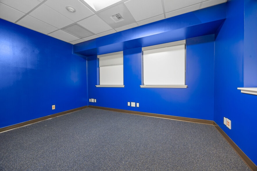 More Photos Of 3102 100th St SW, Everett Warehouse For Lease