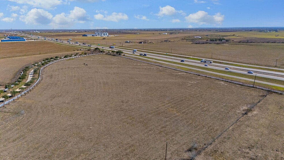 More Photos Of 7870 W Interstate 10, Seguin Land For Sale