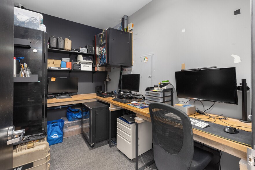 More Photos Of 934 Glenwood Ave SE, Atlanta Loft Creative Space For Sale