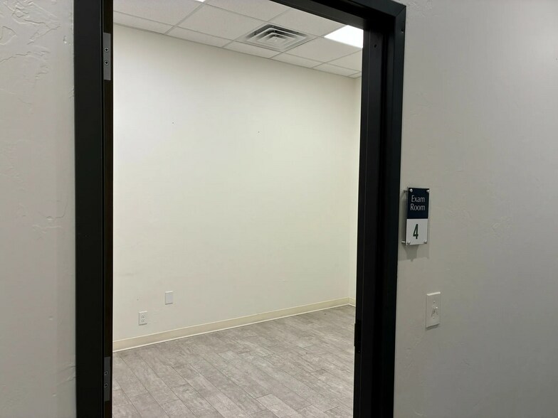 More Photos Of 4019 N Flood Ave, Norman Medical For Lease