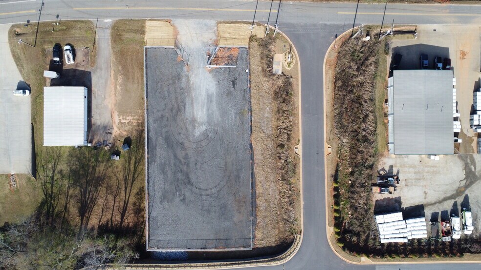 More Photos Of 201 Giles Dr, Boiling Springs Land For Lease