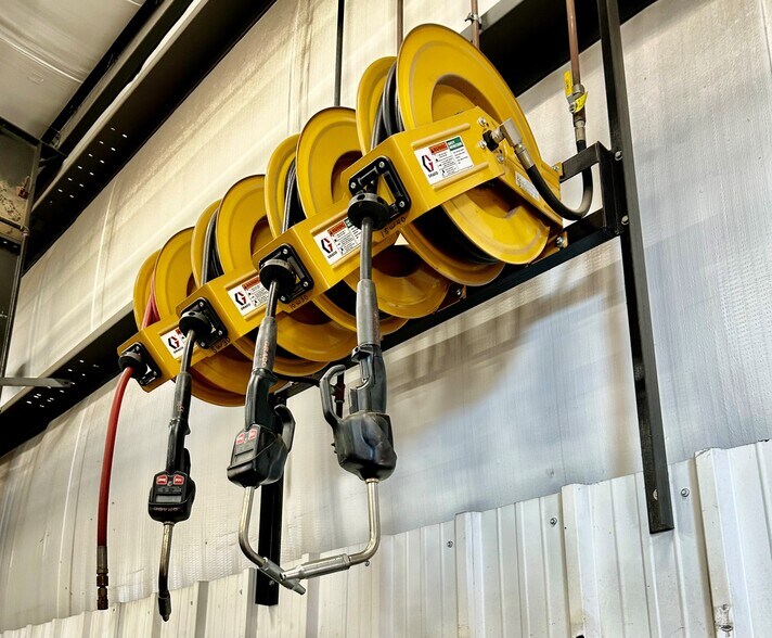 More Photos Of 2501 Runway Dr, Waupaca Auto Repair For Sale