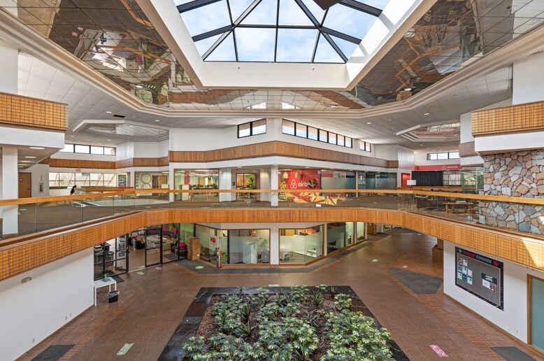 More Photos Of 16120 N Us Hwy 19, Clearwater Office For Lease