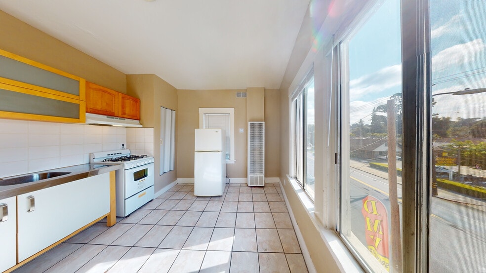 More Photos Of 2601-2605 High St, Oakland Apartments For Sale