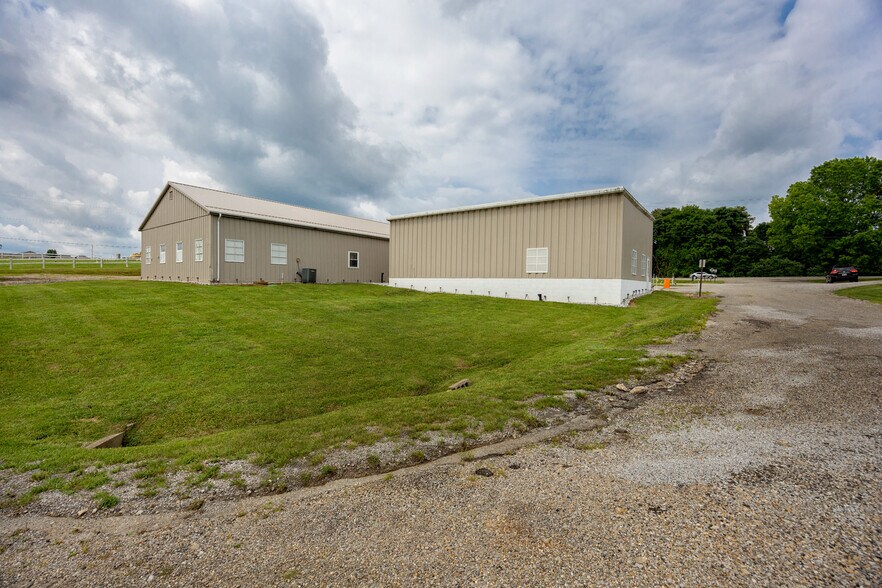 More Photos Of 62190 Bailey Rd, Barnesville Freestanding For Sale