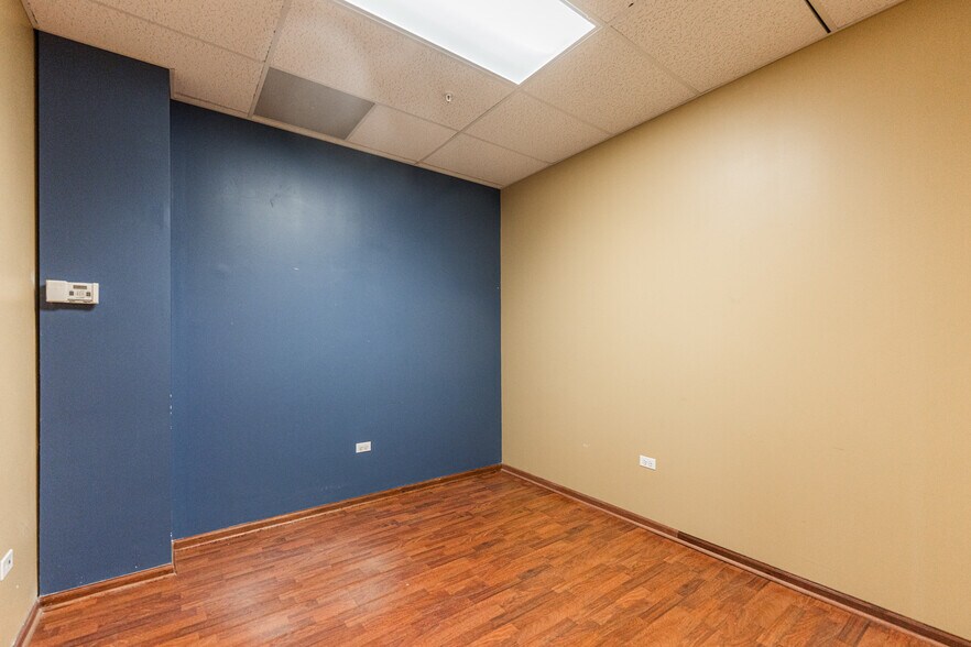 More Photos Of 241 S Main St, Bartlett Apartments For Lease