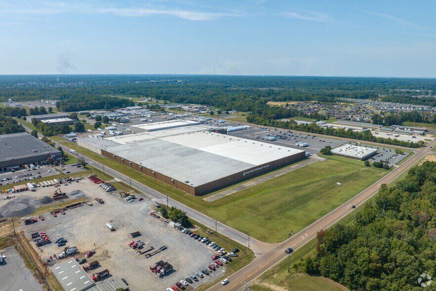 More Photos Of 2929 Stateline Rd, Southaven Industrial For Sale