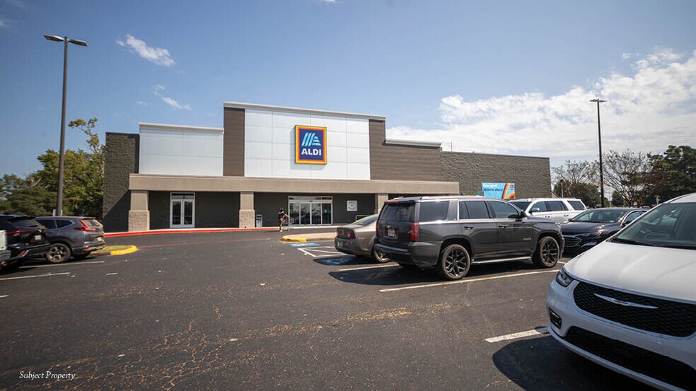 More Photos Of 2117 S Loop 256, Palestine Freestanding For Sale