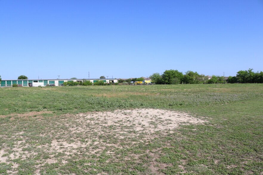 More Photos Of 8531 W Loop 1604 N, San Antonio Office For Sale