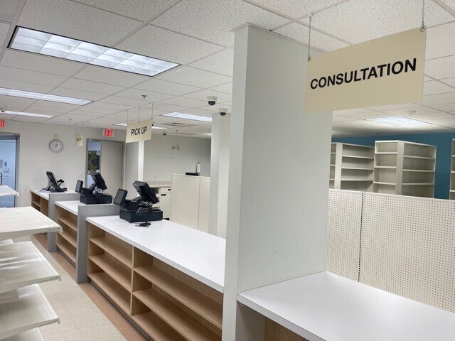 More Photos Of 340 Wood Rd, Braintree Medical For Lease