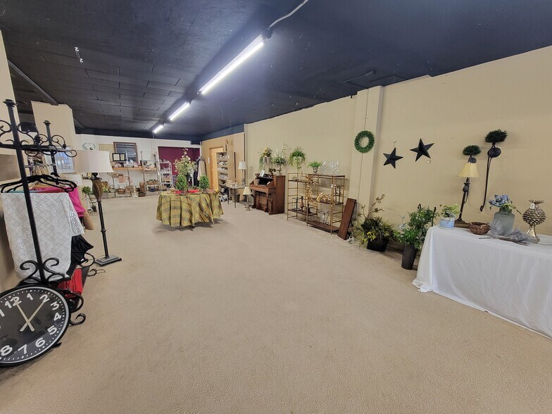 More Photos Of 117 E 3rd Ave, Mitchell Multifamily For Sale