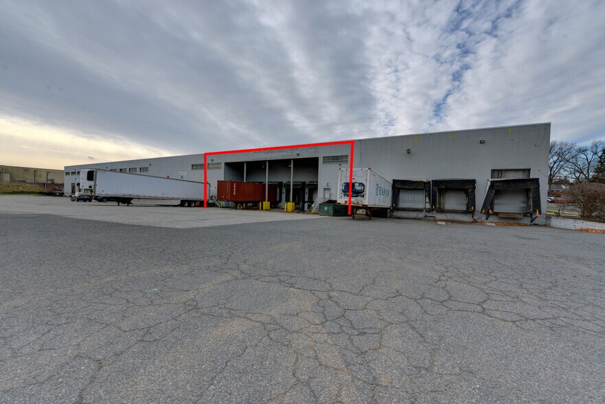 More Photos Of 17-09 Zink Pl, Fair Lawn Manufacturing For Sale