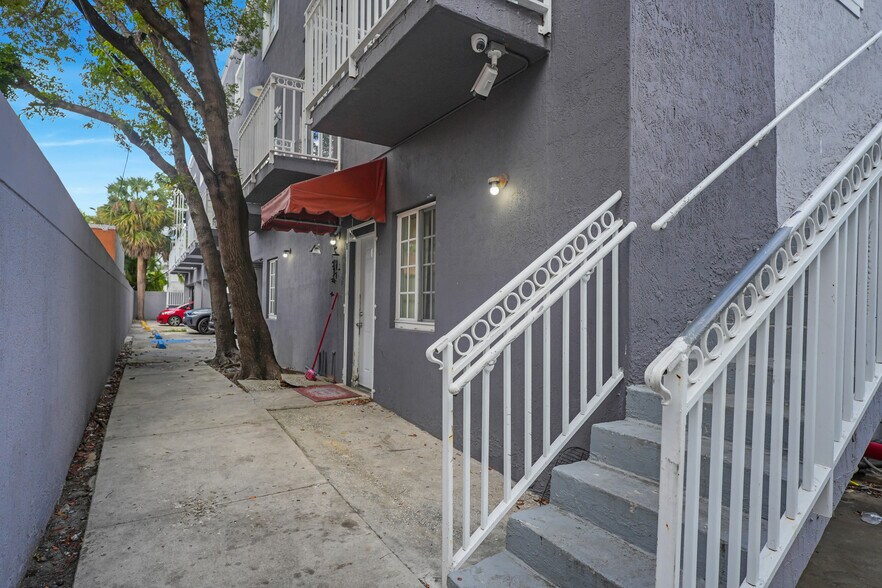 More Photos Of 1421 SW 3rd St, Miami Apartments For Sale