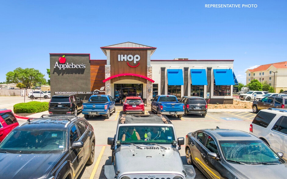 Primary Photo Of 2030 Business Ln, Chico Restaurant For Sale