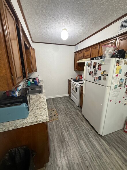 More Photos Of 1007 Richey Dr, Gladewater Apartments For Sale