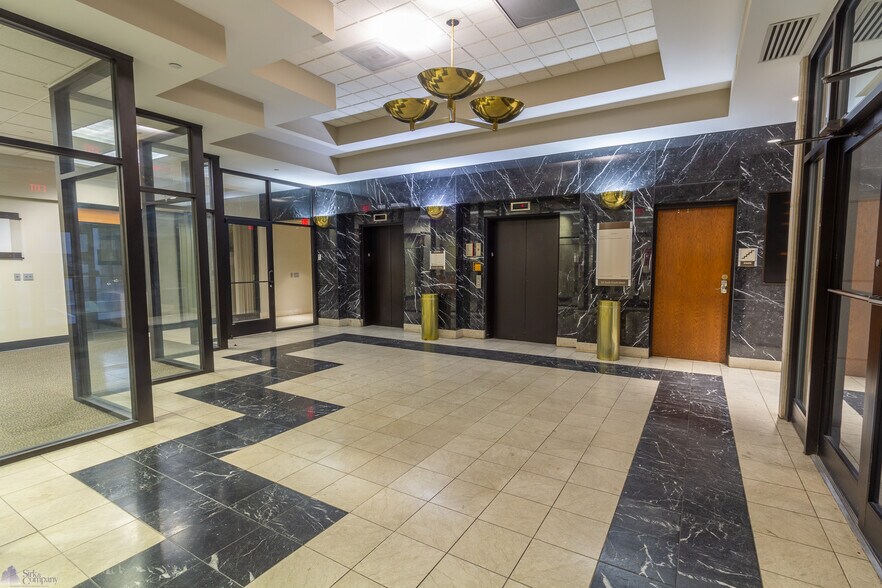 More Photos Of 100 S 4th St, Paducah Office For Lease