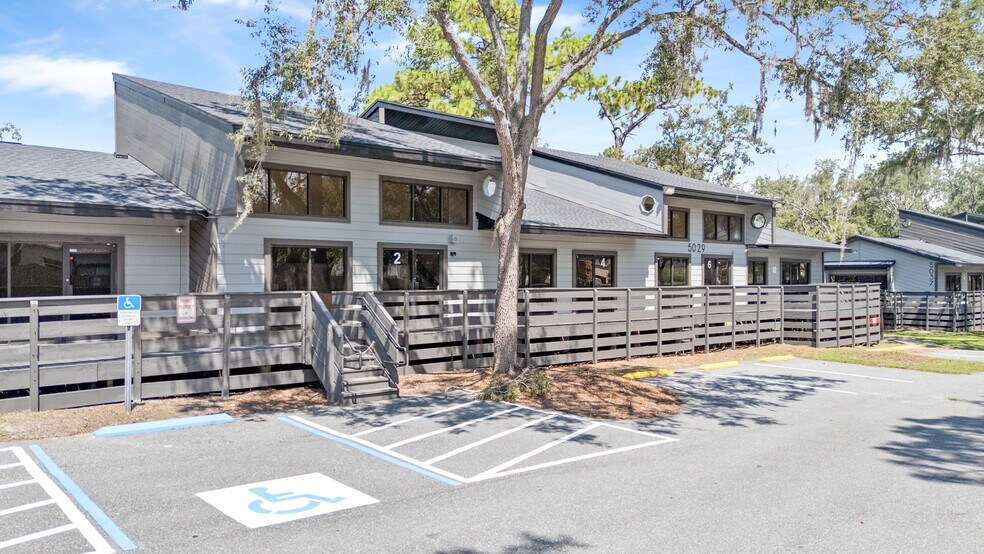 More Photos Of 5037 North Ln, Orlando Office For Lease