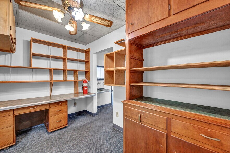 More Photos Of 632 Cleveland St, Elyria Office Residential For Sale