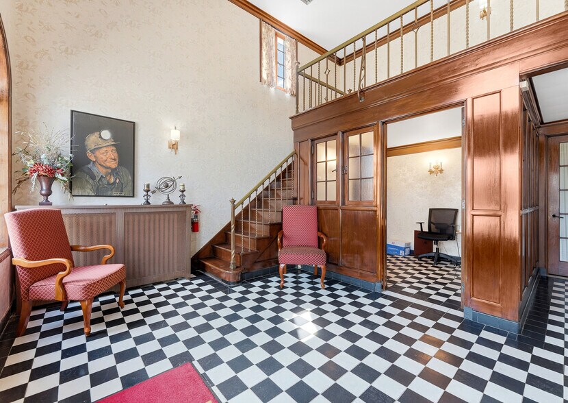 More Photos Of 65 N Gallatin Ave, Uniontown Funeral Home For Sale