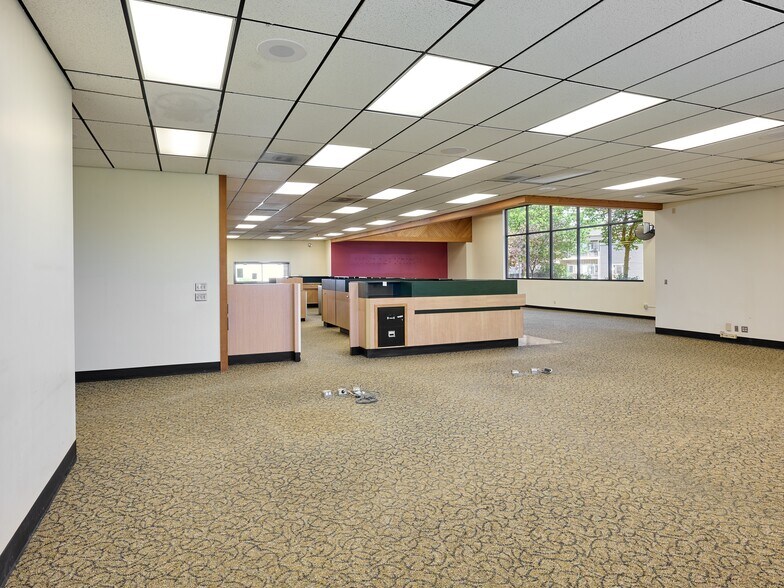 More Photos Of 200 Center Ave, Molalla Bank For Sale