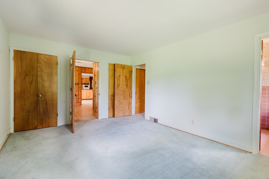 More Photos Of 3025 Breckenwood Dr, Lexington Multifamily For Sale