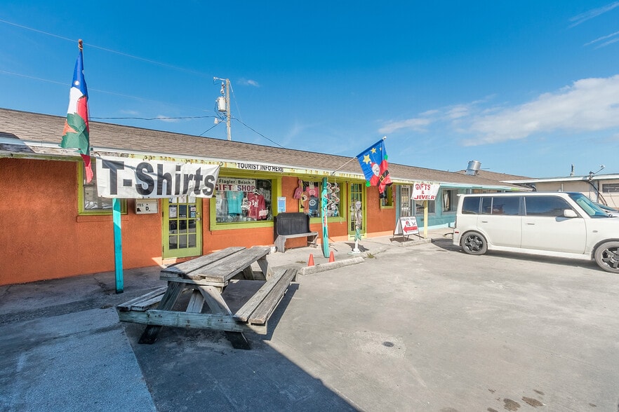 More Photos Of 101 Oceanshore Blvd, Flagler Beach Bar For Sale