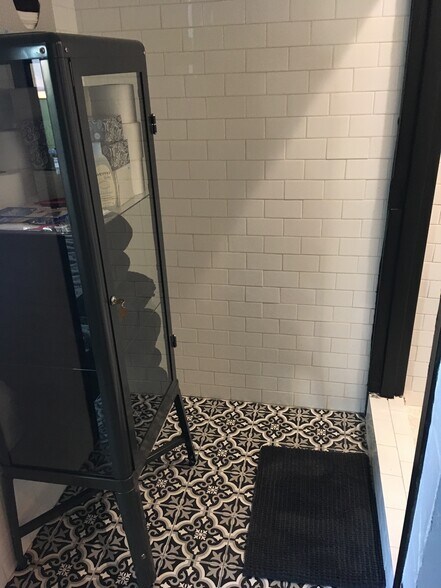 More Photos Of 322 S Main St, Lamar Apartments For Sale