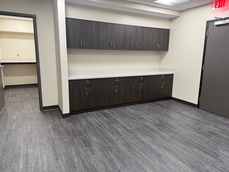 More Photos Of 3250 Deans Bridge Rd, Augusta Office For Sale