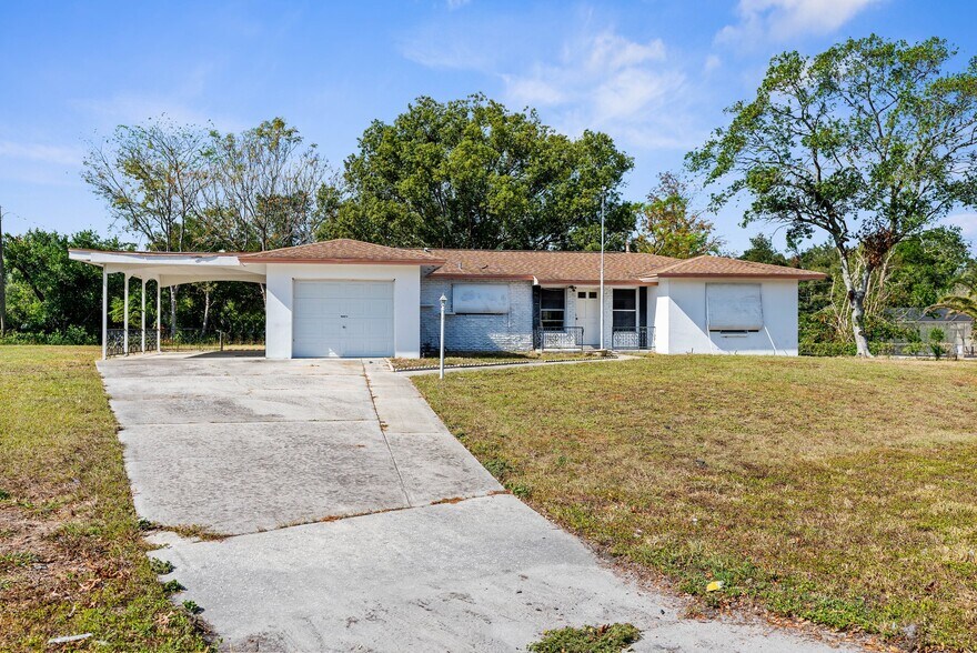 More Photos Of 11533 Spring Hill Dr, Spring Hill Office Residential For Sale