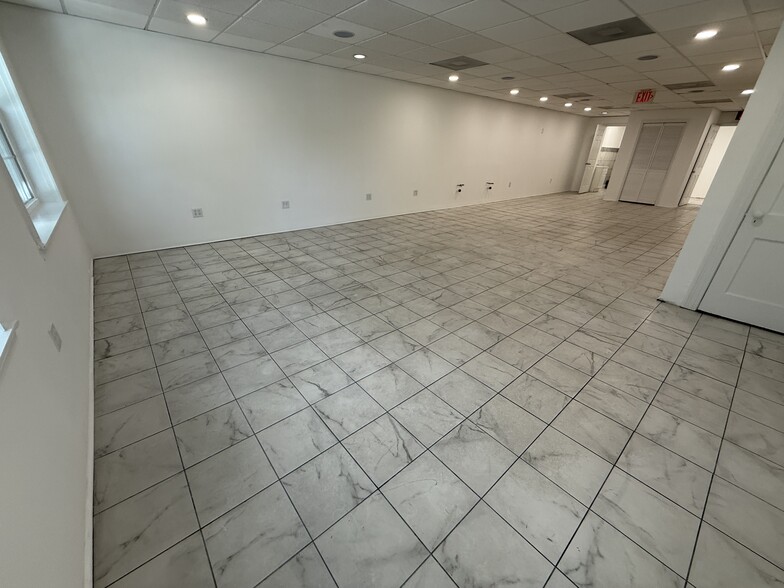 More Photos Of 7307 Georgia Ave NW, Washington Restaurant For Sale