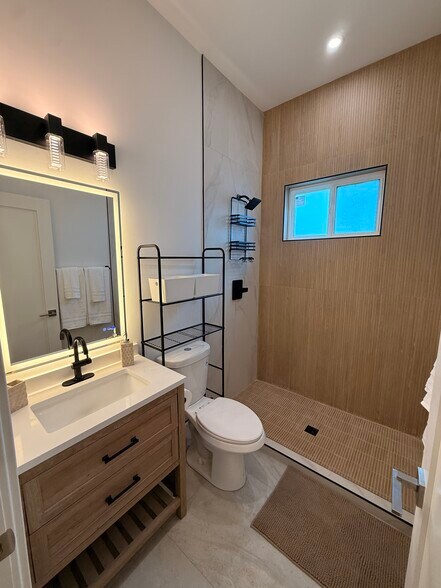 More Photos Of 2175-2177 Bacon St, San Diego Apartments For Sale