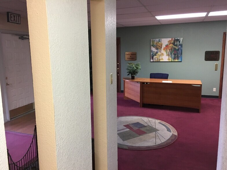 More Photos Of 6501 Boeing Dr, El Paso Office For Lease