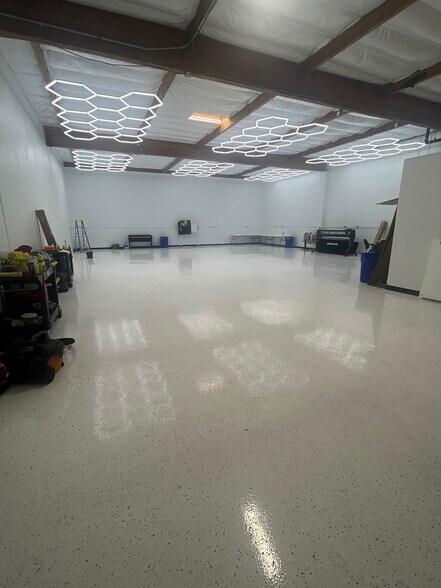 More Photos Of 11480 Sunrise Gold Cir, Rancho Cordova Warehouse For Sale