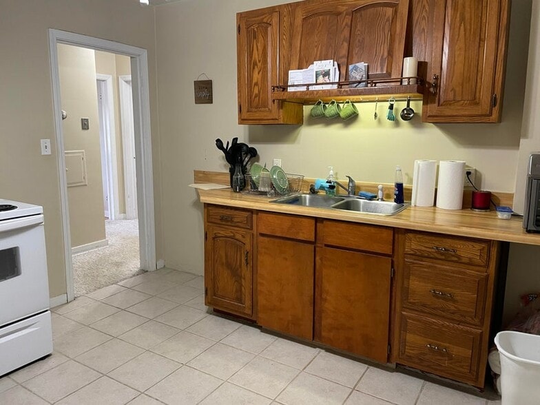 More Photos Of 6121 King Hwy, Kalamazoo Religious Facility For Sale