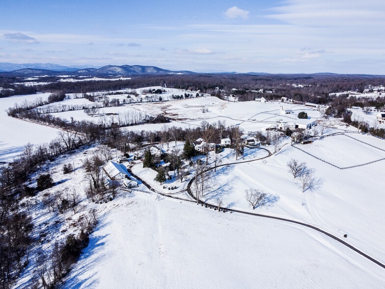 More Photos Of 2333 N James Madison Hwy, Locust Dale Hospitality For Sale