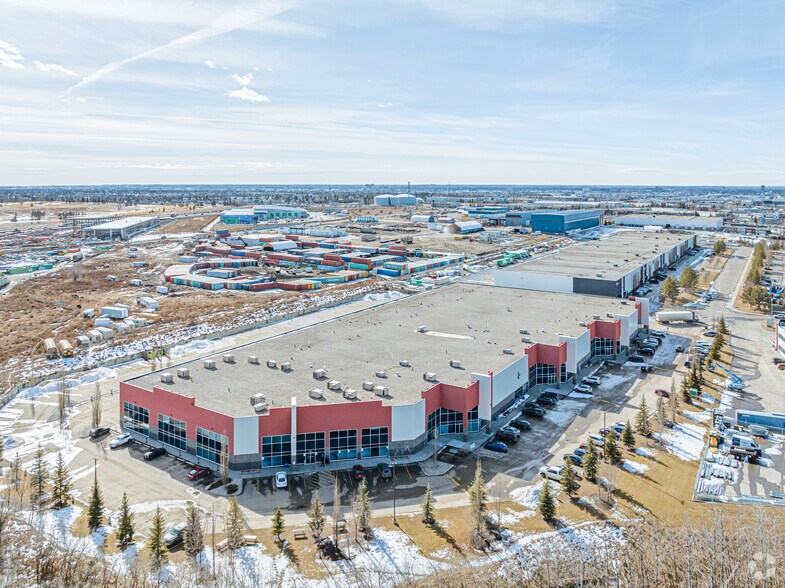 More Photos Of 5613-5645 70 St NW, Edmonton Manufacturing For Lease